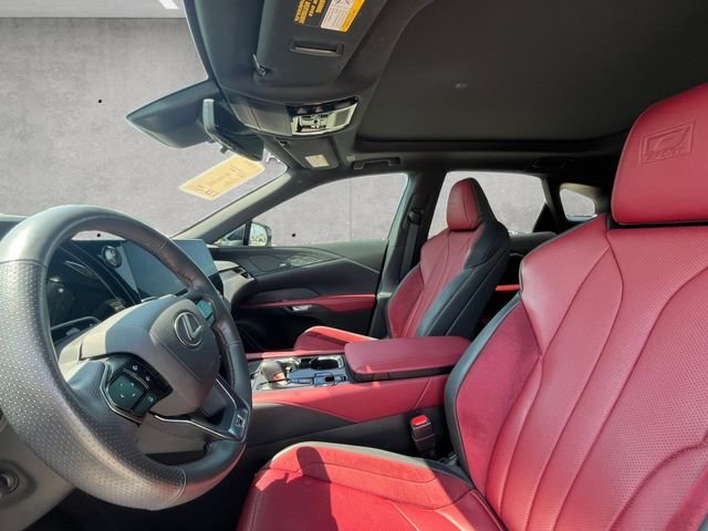 Used 2024 White Lexus 500h F SPORT Performance image 18