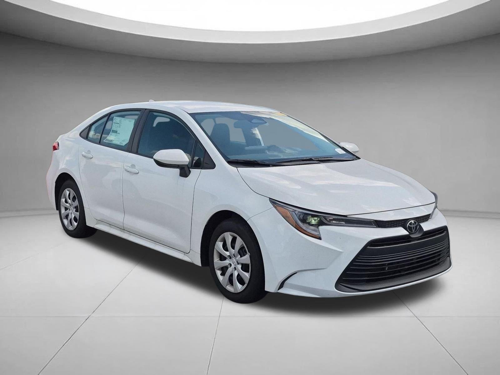 Used 2026 Ice Cap Toyota LE image 5