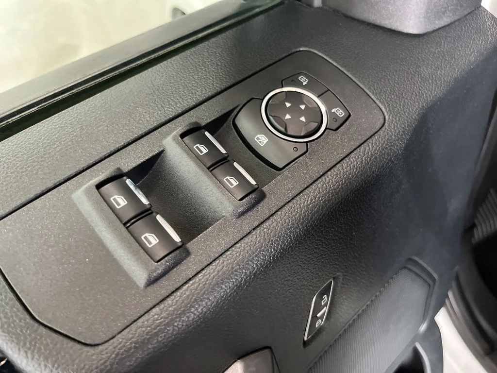 Used 2018 White Ford XLT image 4
