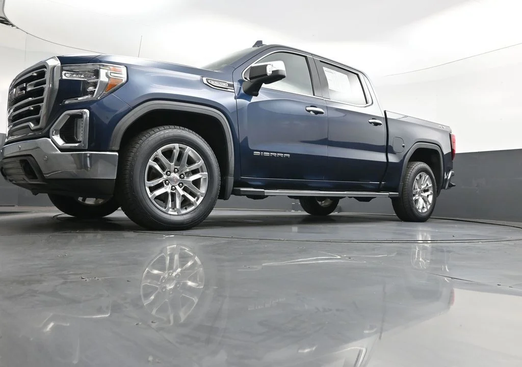 Used 2020 Blue GMC SLT image 49