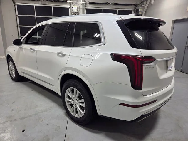 Used 2023 White Cadillac Luxury image 9