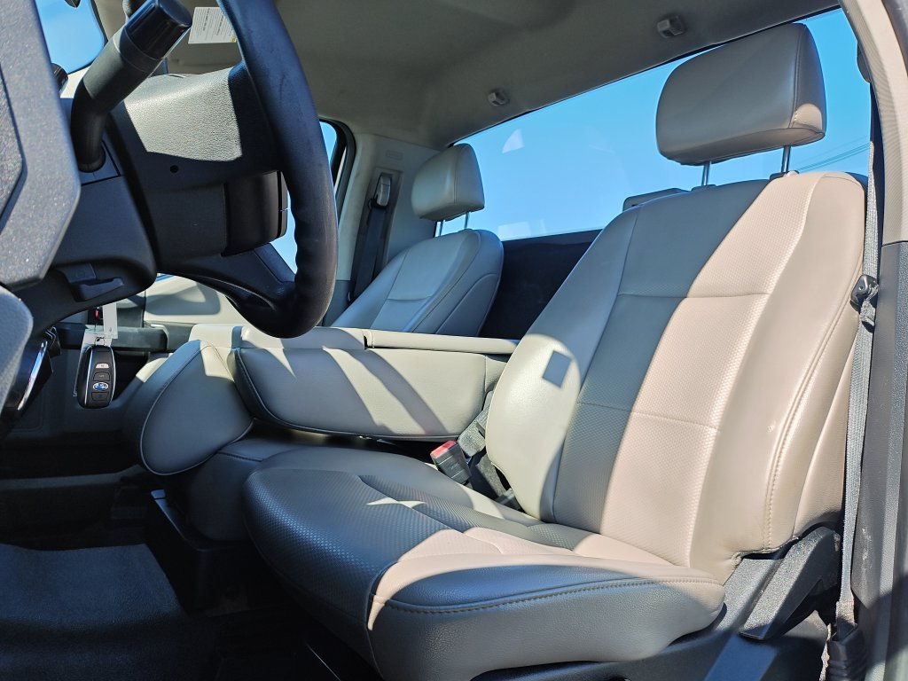 Used 2020 White Ford XL image 13