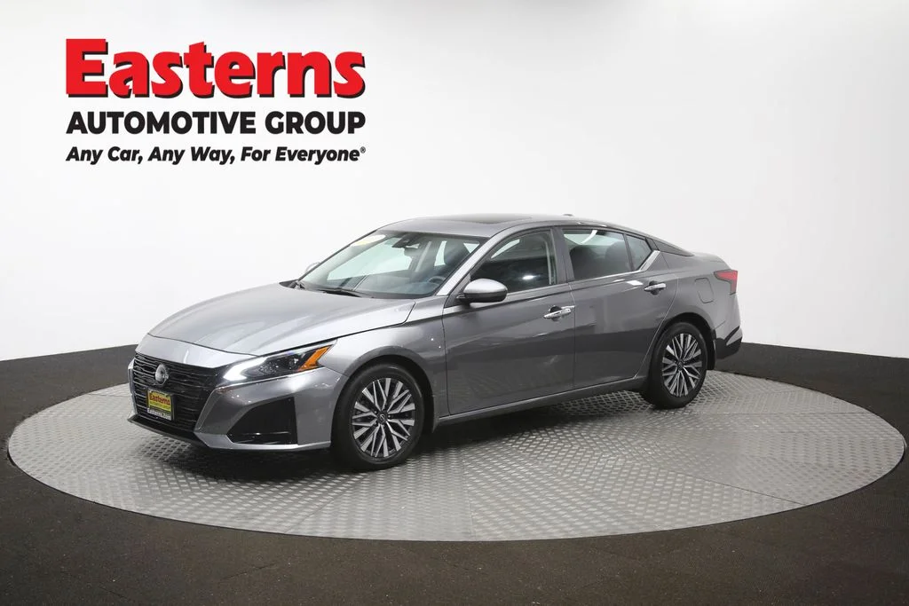 Used 2023 Gray Nissan 2.5 SV image 56