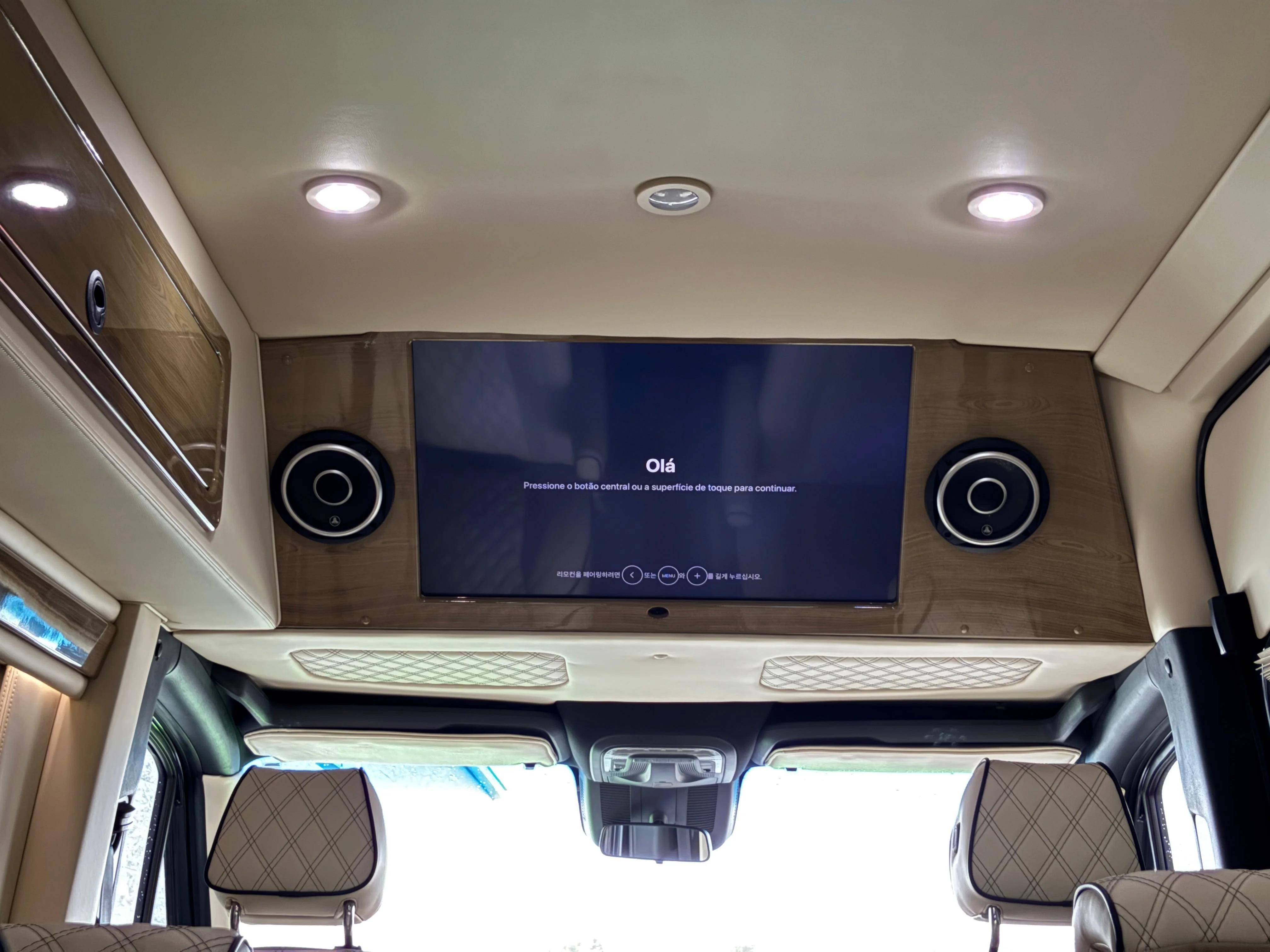 Used 2021  Mercedes-Benz  image 4
