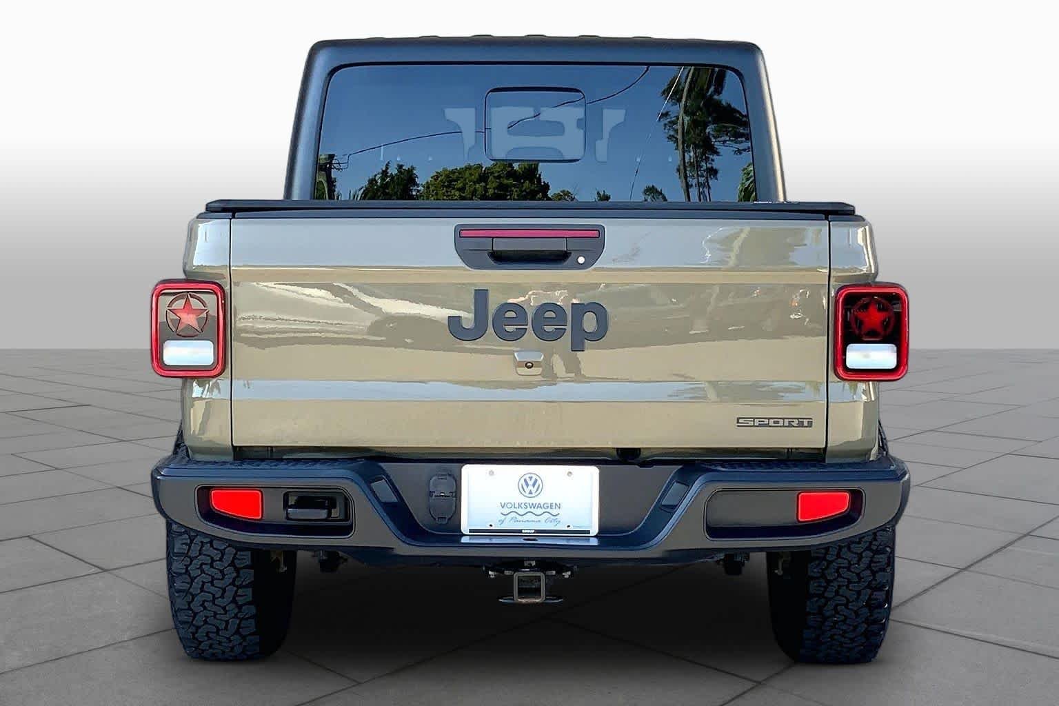 Used 2020 Gator Clearcoat Jeep Sport S image 5