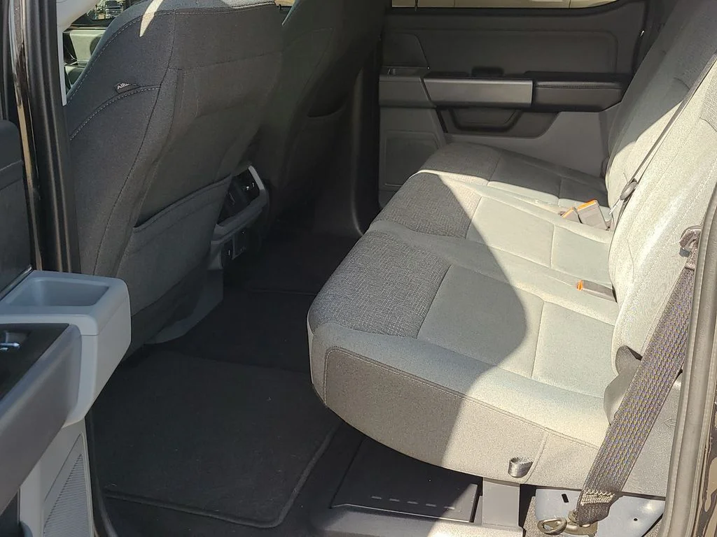 Used 2024 Black Ford XLT image 15