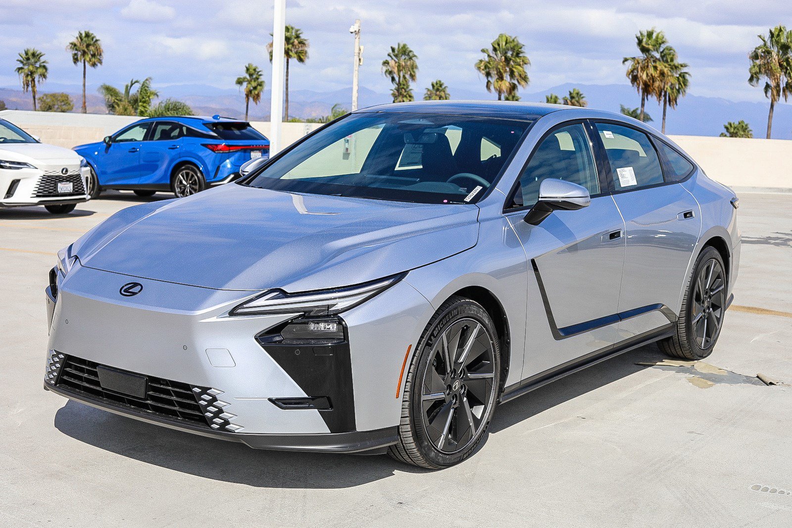 New 2026 Iridium Lexus ES 500e PREMIUM AWD image 3