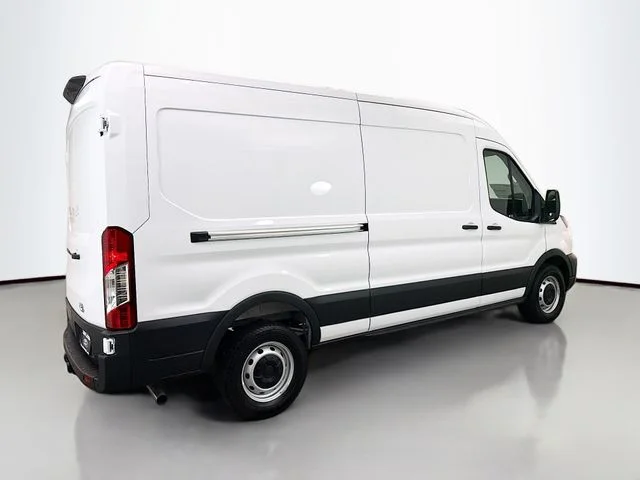 New 2026 Oxford White Ford Cargo Van image 7