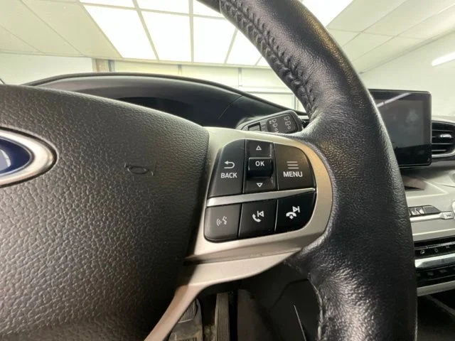 Used 2020 Silver Ford XLT image 19