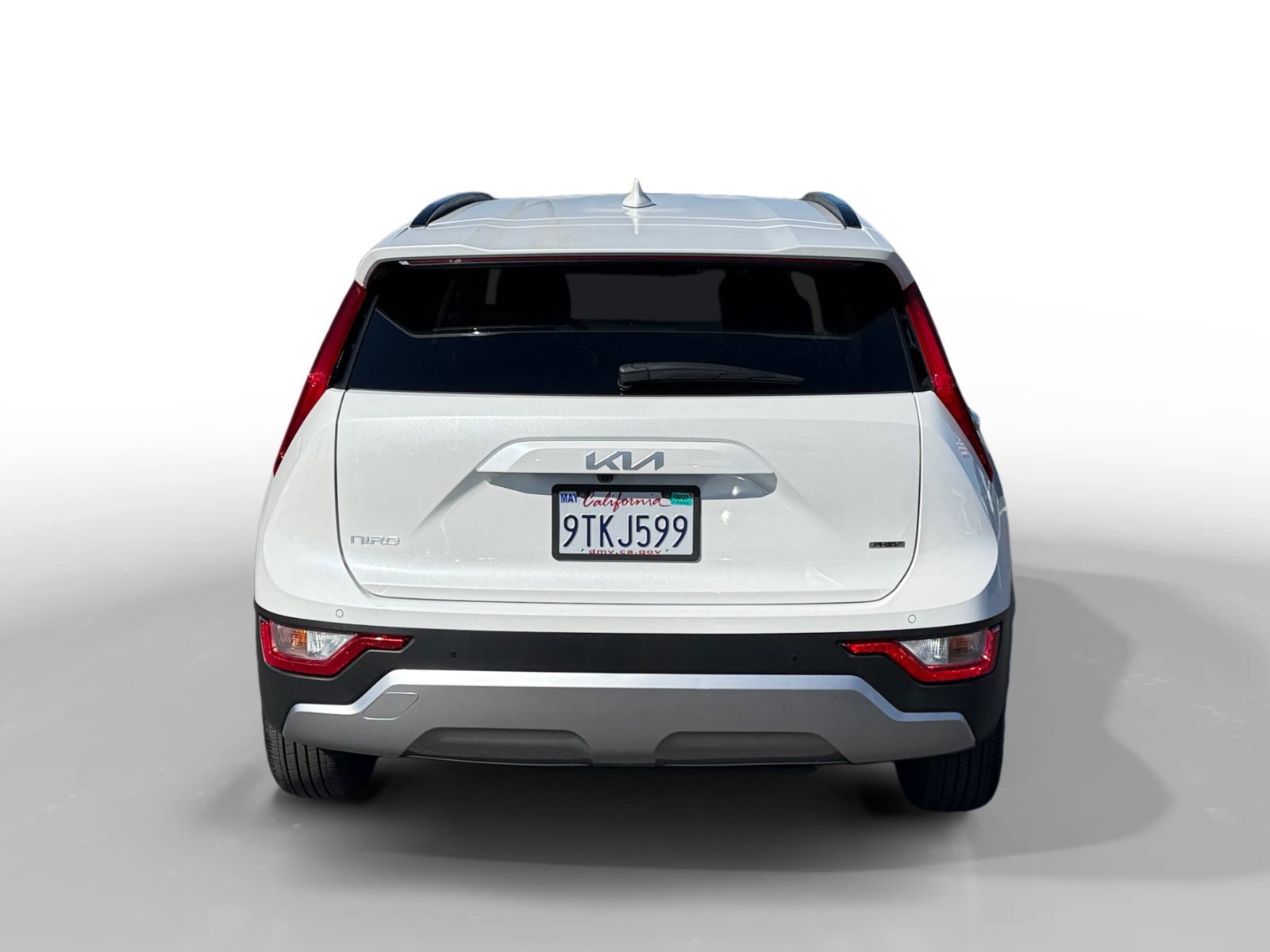 Certified Used 2025 Snow White Pearl Kia EX image 4