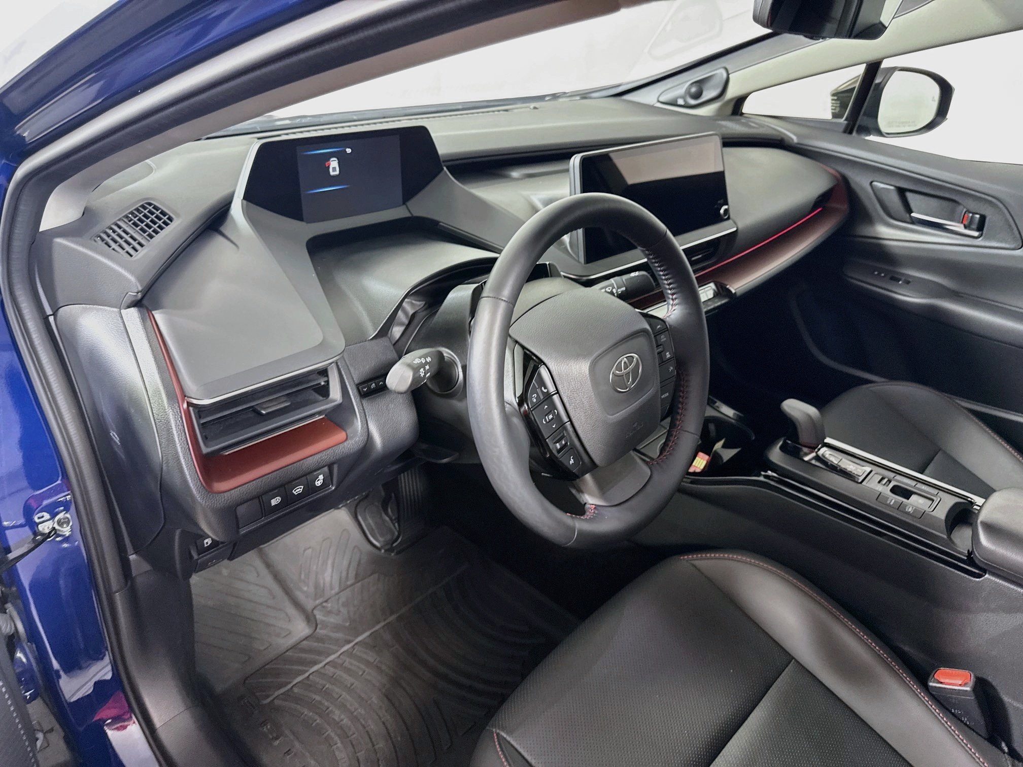 Used 2025 Reservoir Blue Toyota XSE Premium image 9