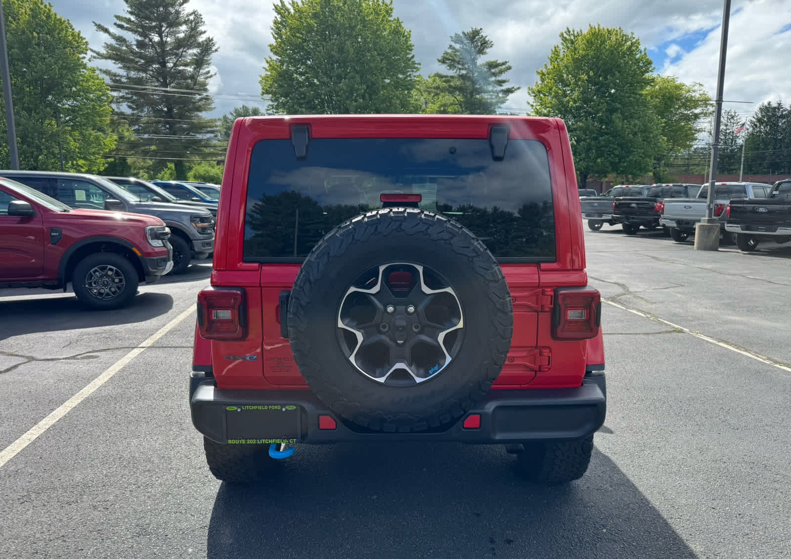 Certified Used 2022 Firecracker Red Clearcoat Jeep Unlimited Rubicon image 4
