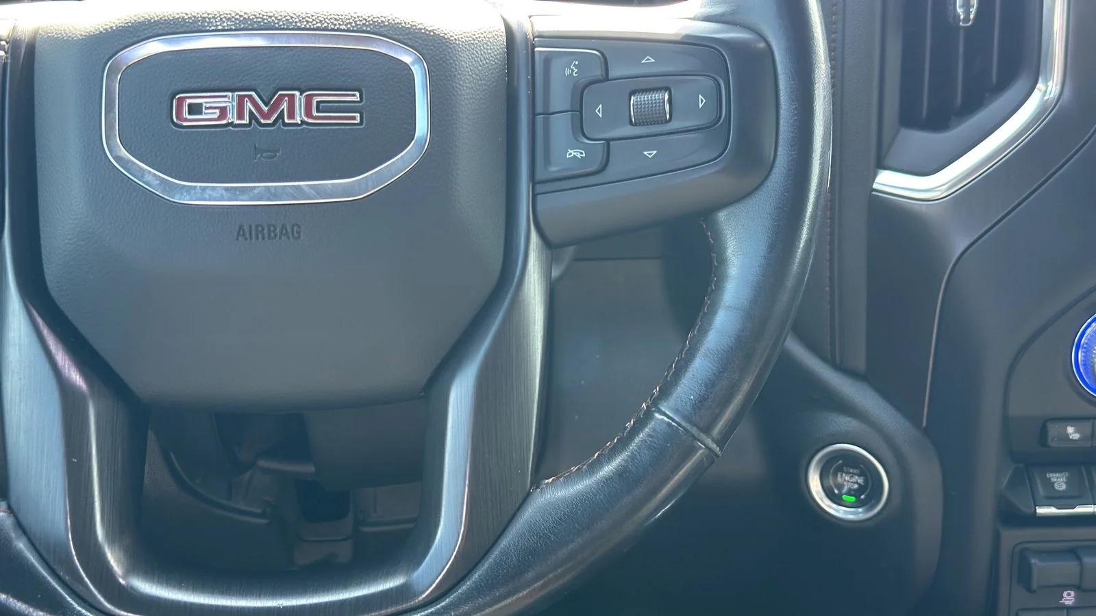 Used 2022 Black GMC AT4 image 13