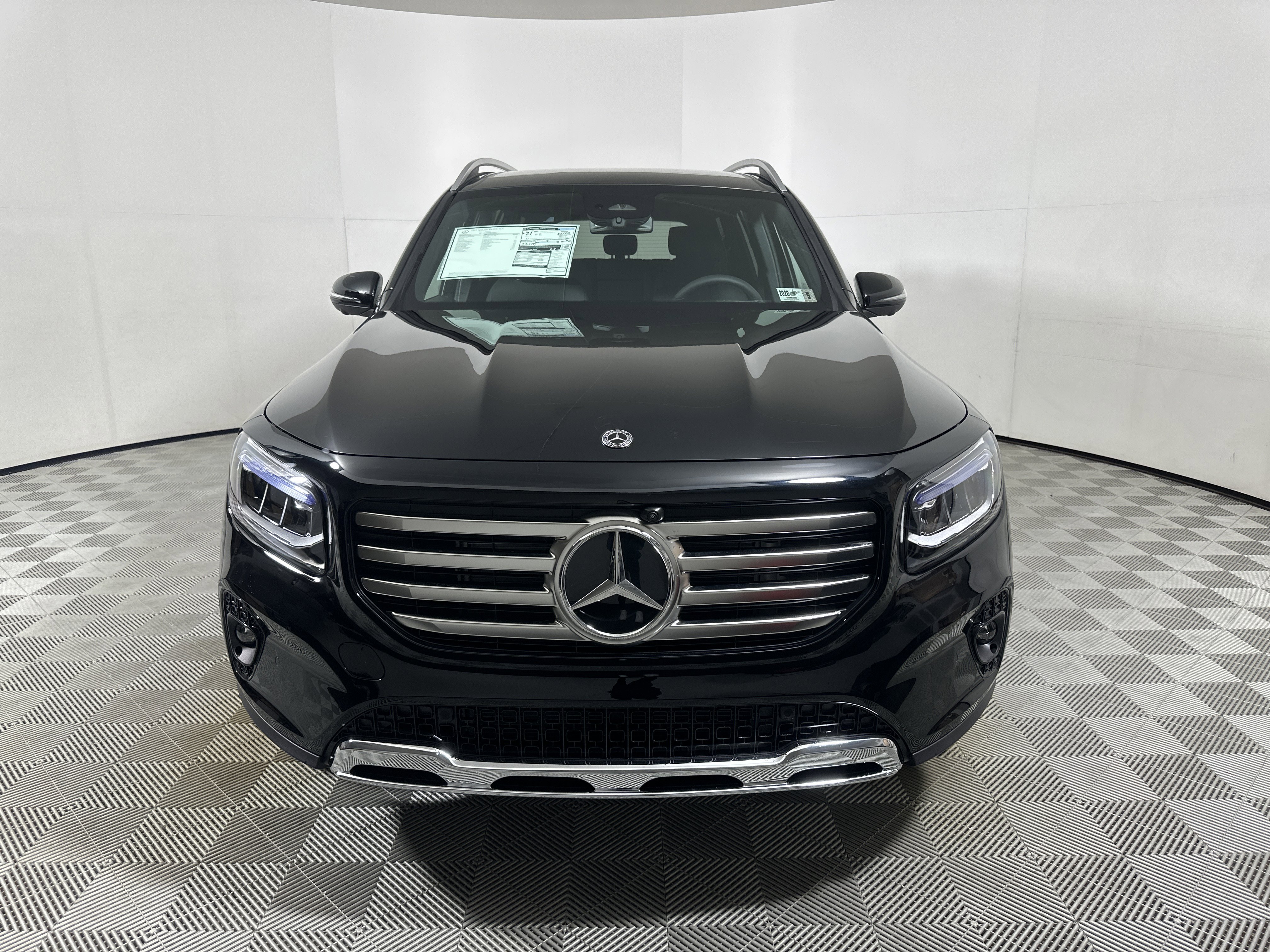 New 2026 Night Black Mercedes-Benz GLB 250 image 2