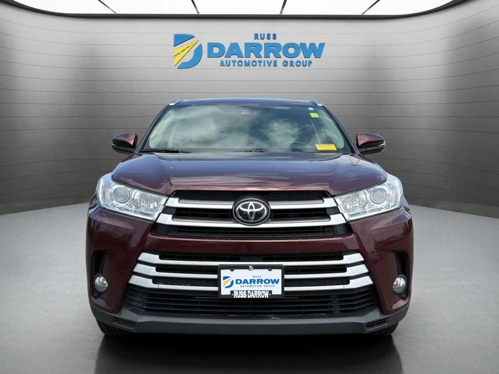 Used 2019 Red Toyota XLE image 8