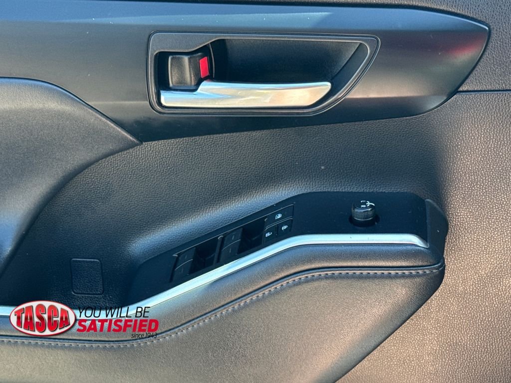 Used 2022 Gray Toyota XLE image 38