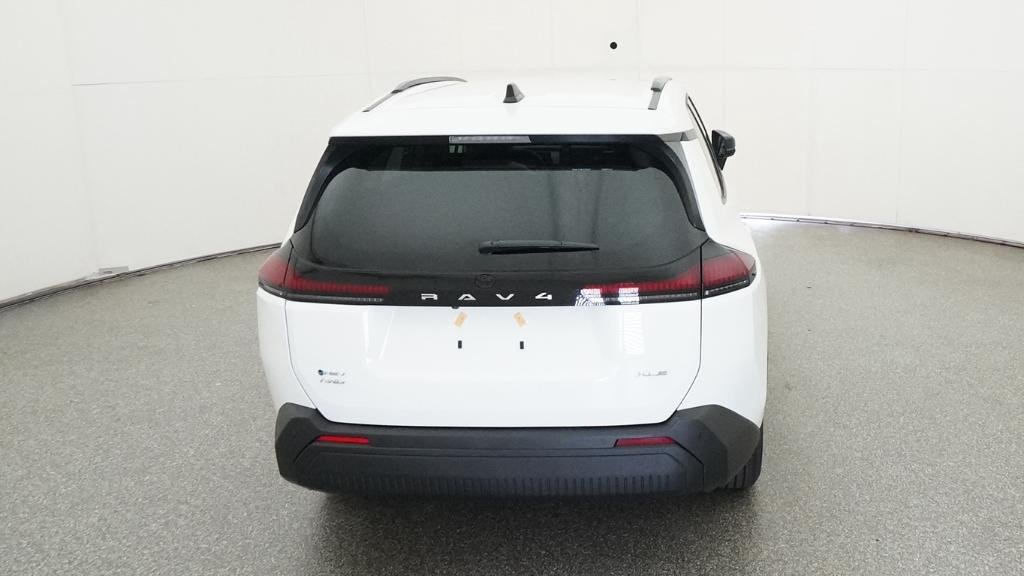New 2026 Ice Cap Toyota XLE Premium image 17
