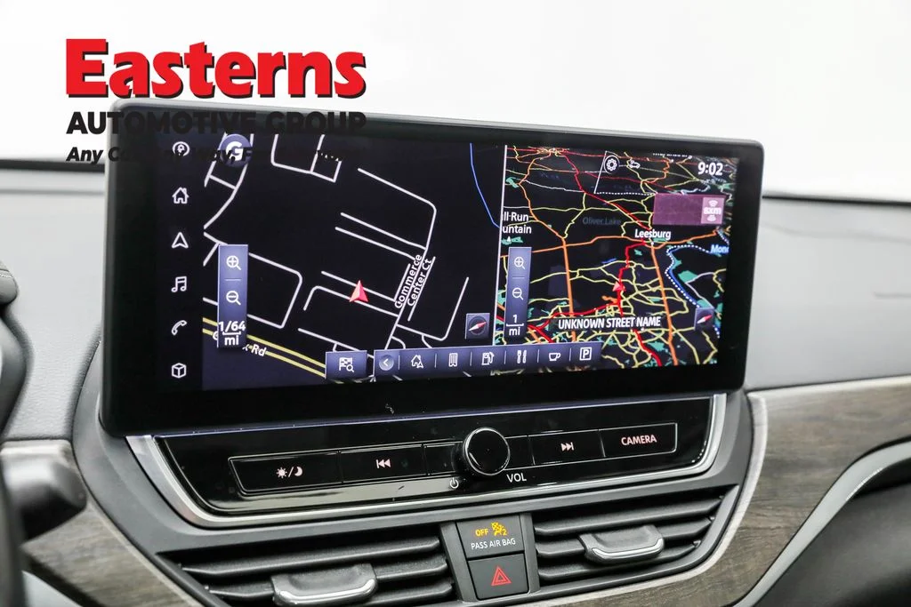 Used 2024 White Nissan 2.5 SV image 19