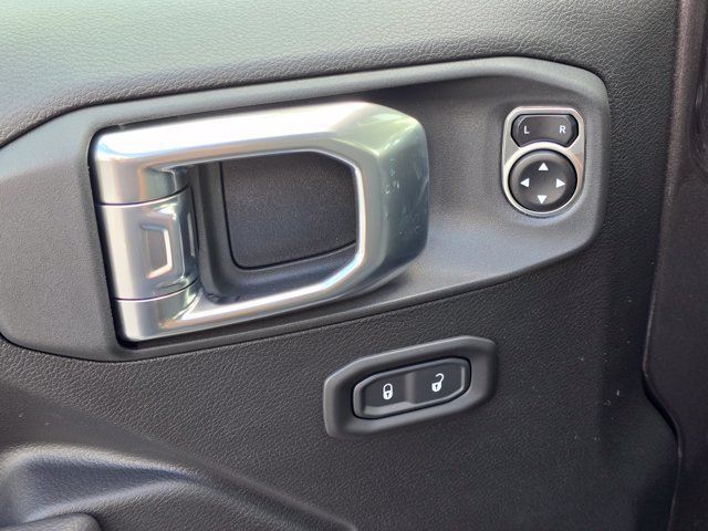 2026 Jeep Wrangler 4-Door Willys - Photo 37