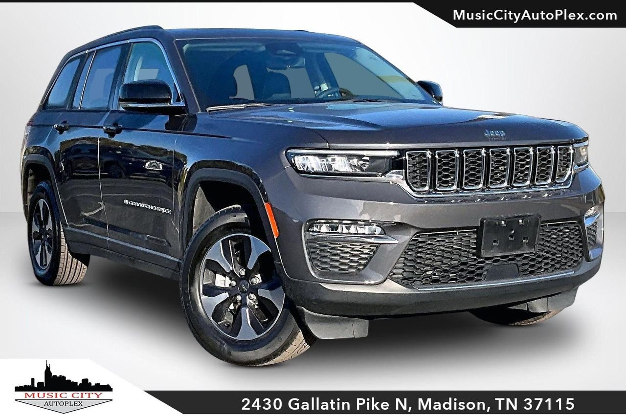 Used 2023 Baltic Gray Metallic Clearcoat Jeep SUV image 1