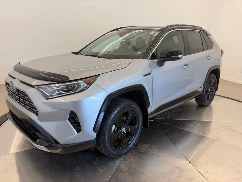 Used 2020 Silver Toyota XSE image 7