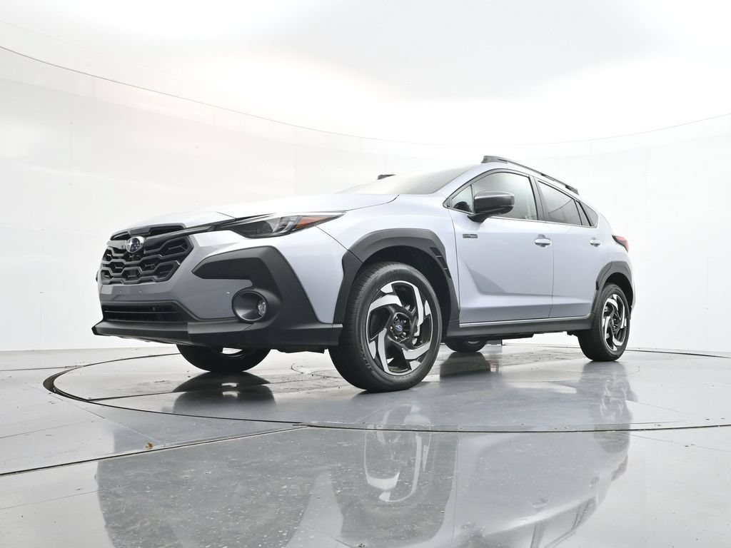 Used 2026 Ice Silver Metallic Subaru Limited image 28