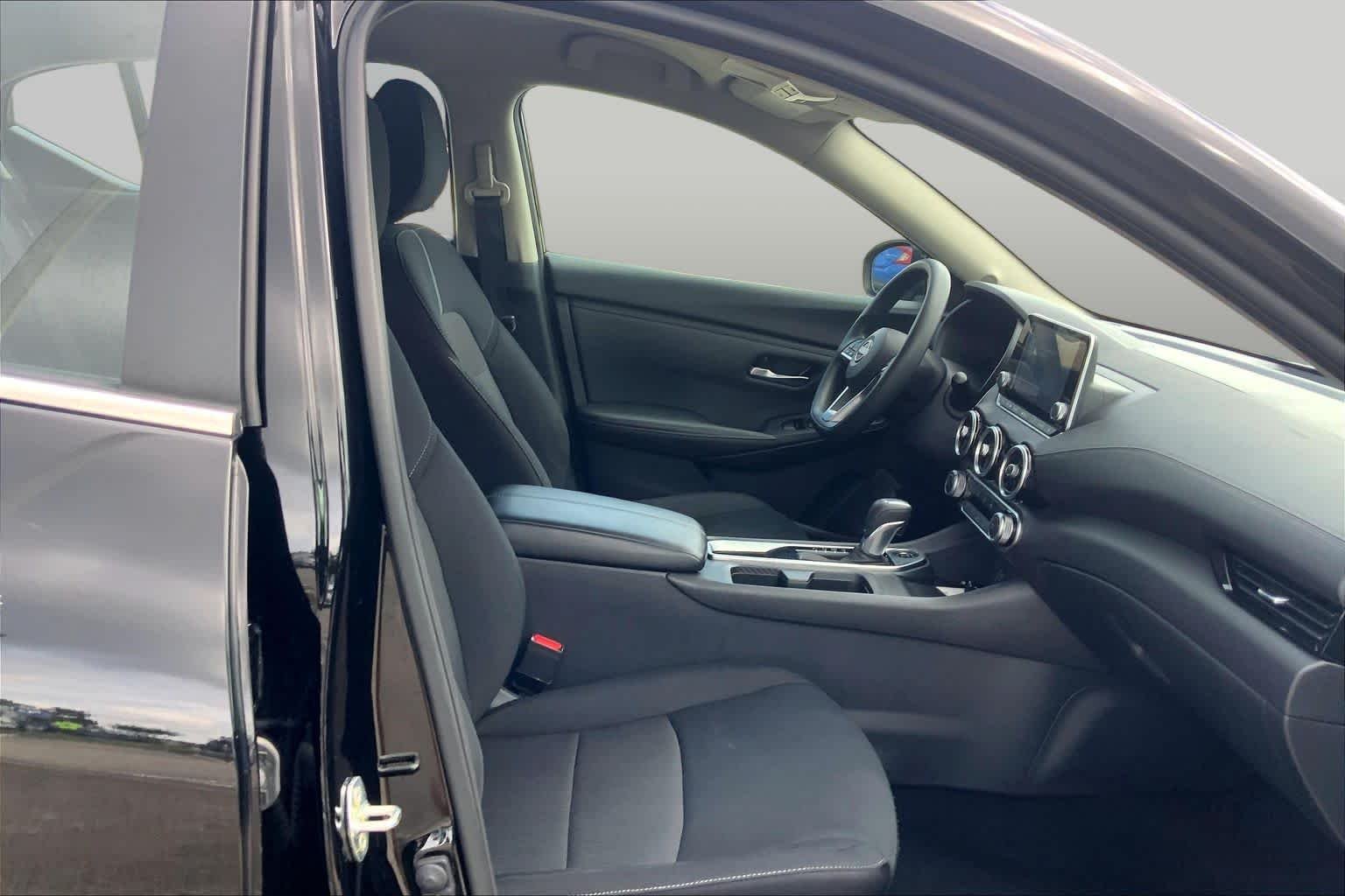 Used 2024 Super Black Nissan SV image 9