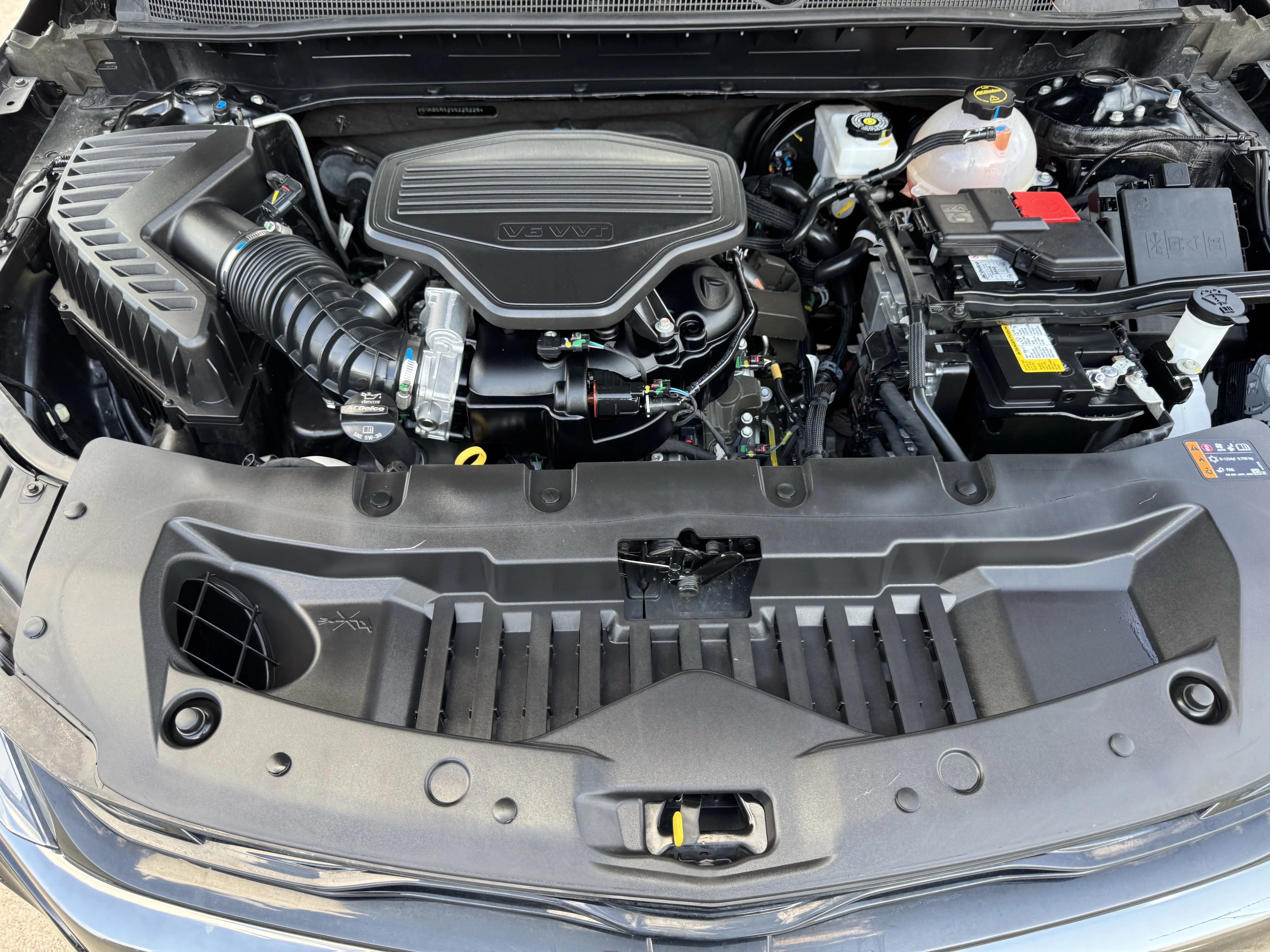 Used 2025 Black Chevrolet RS image 26