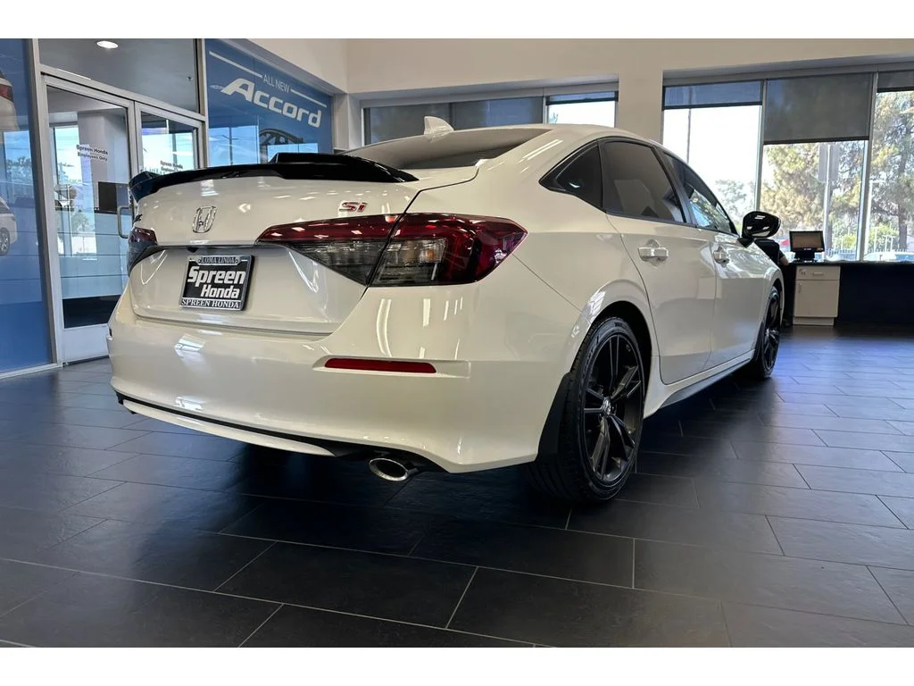 New 2026 Platinum White Pearl Honda  image 4