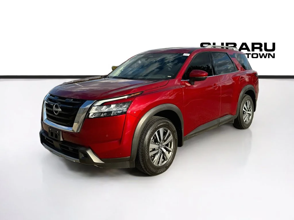Used 2024 Red Nissan SL image 3