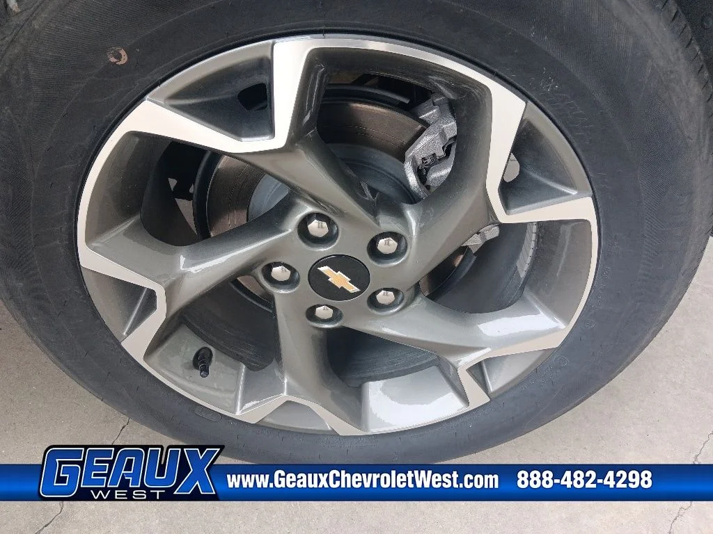 Used 2025 Gray Chevrolet LT image 26