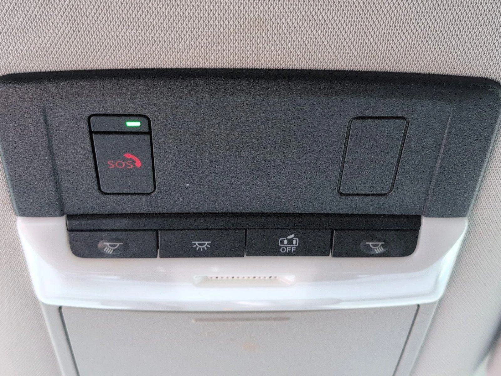 Used 2022 Gun Metallic Nissan SV image 21