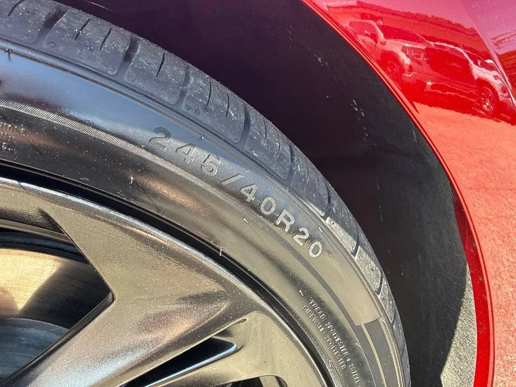 Used 2023 RADIANT RED TINTCOAT Chevrolet LT1 image 30