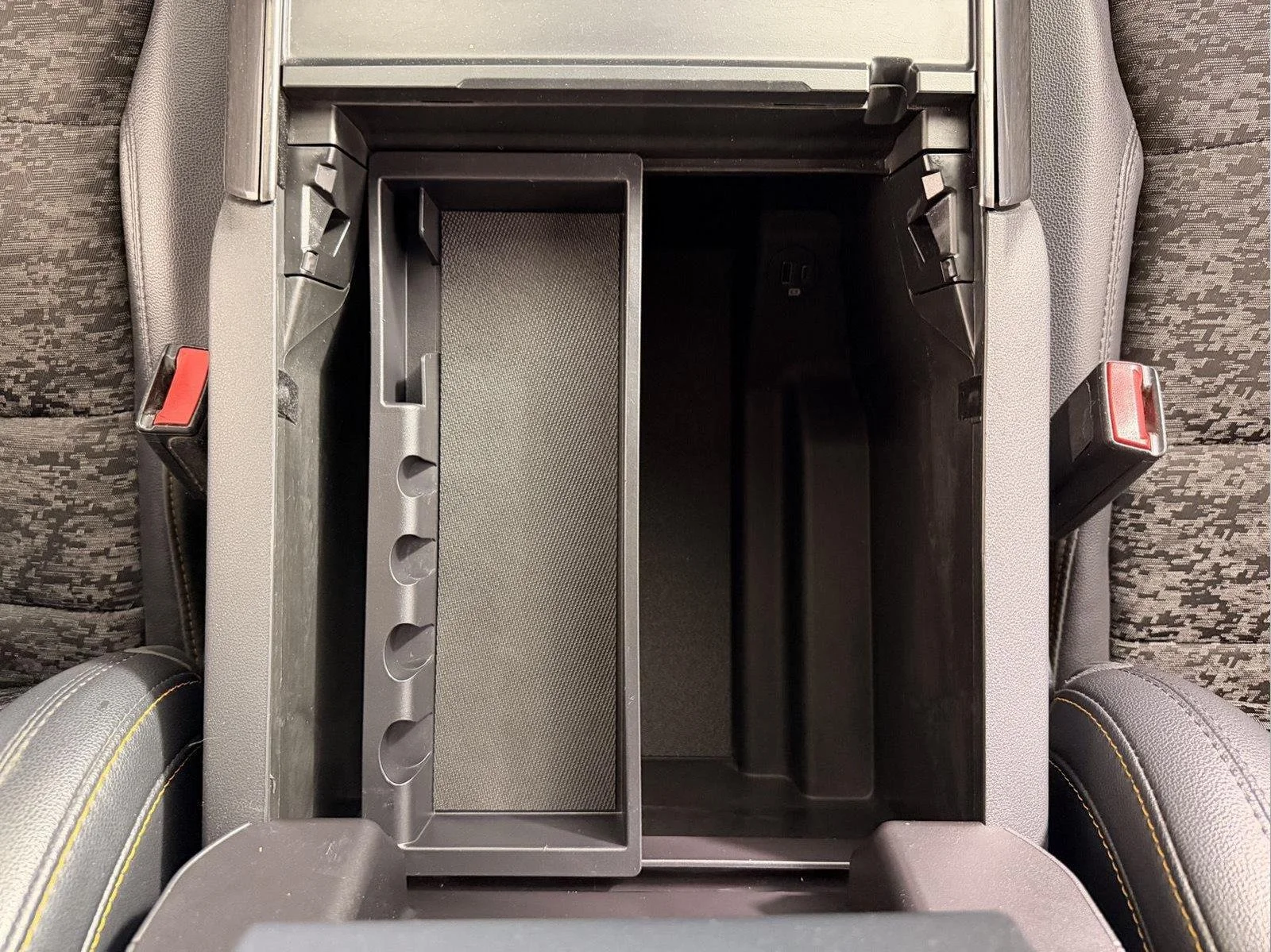 Used 2023 Agate Black FORD TREMOR image 32