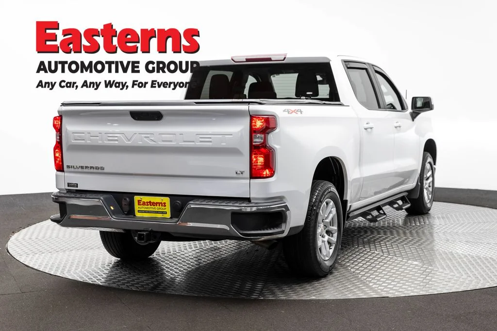 Used 2023 White Chevrolet LT image 5
