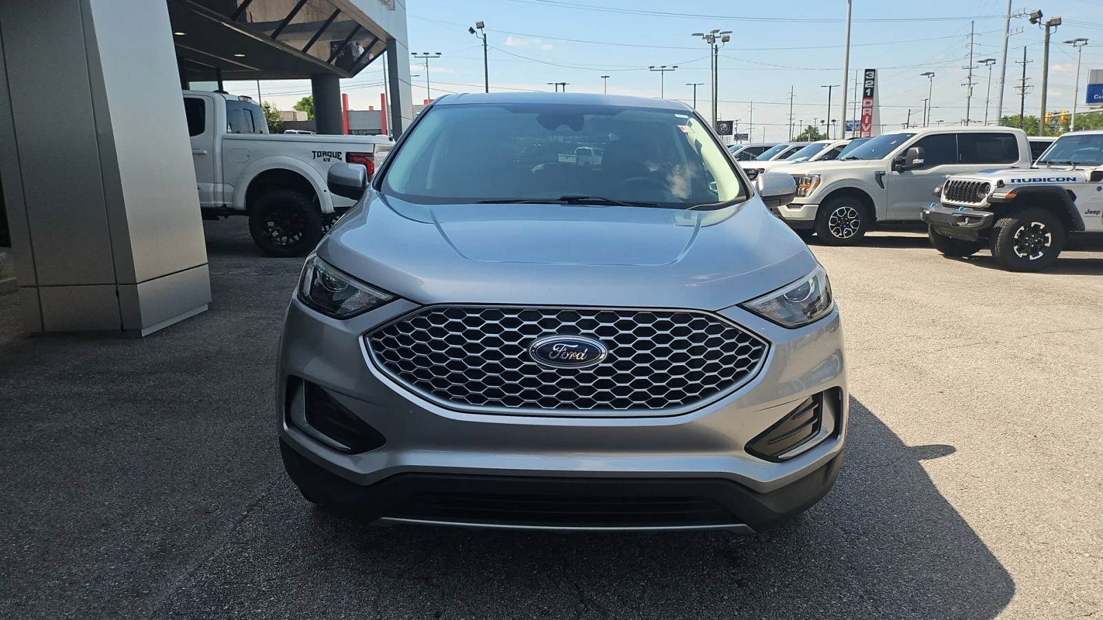 Used 2024 Silver Ford 2024 FORD EDGE SEL 4DR SUV 112.2 WB AWD image 7