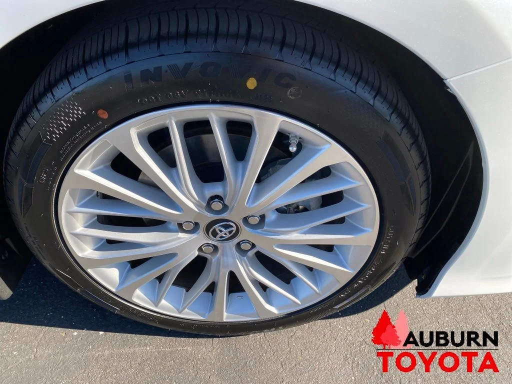 Certified Used 2019 Wind Chill Pearl Toyota XLE image 9
