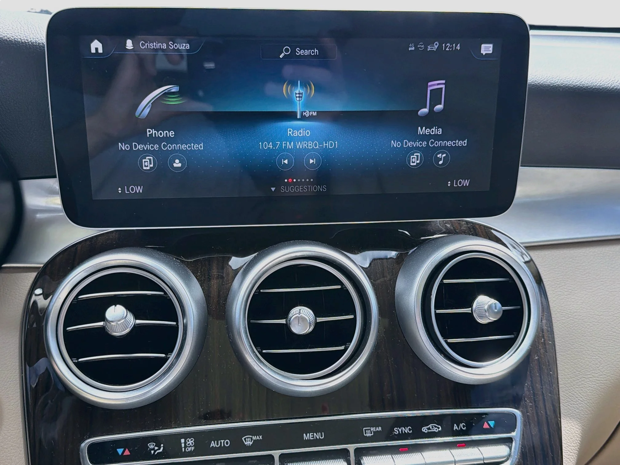 Used 2022 Polar White Mercedes-Benz GLC 300 image 28