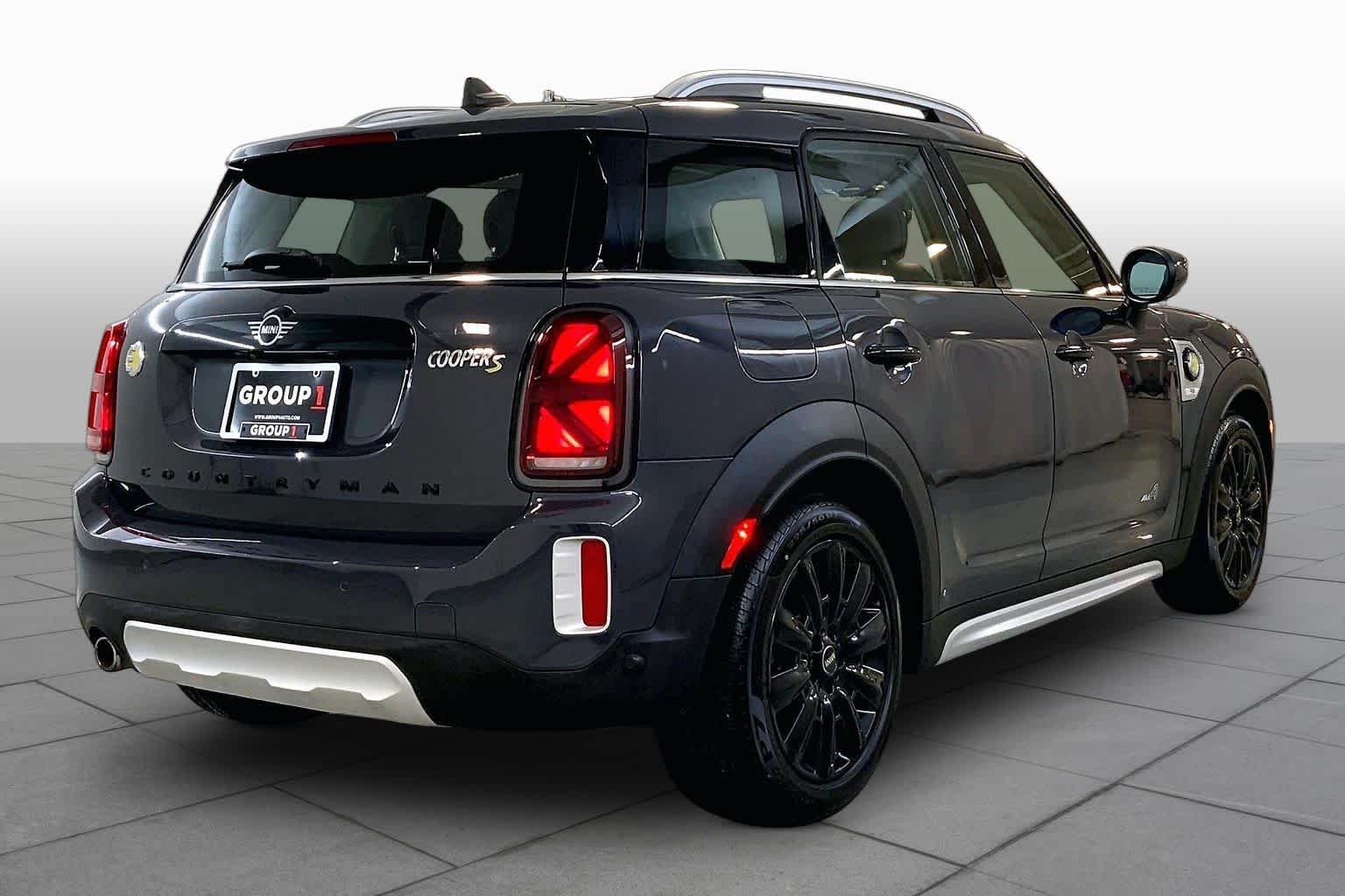 Used 2021 Thunder Grey Metallic MINI Cooper SE image 12