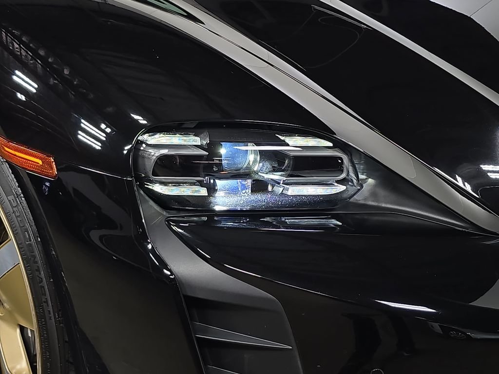 Used 2024 Black Porsche  image 12