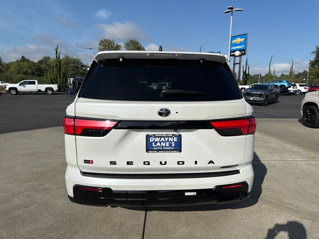 Used 2025  Toyota Limited image 5