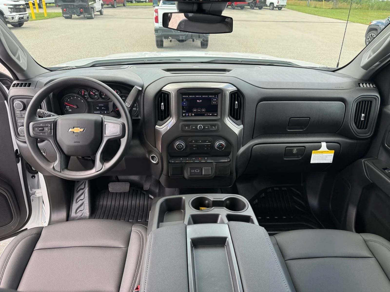 New 2026 Summit White Chevrolet WT image 15