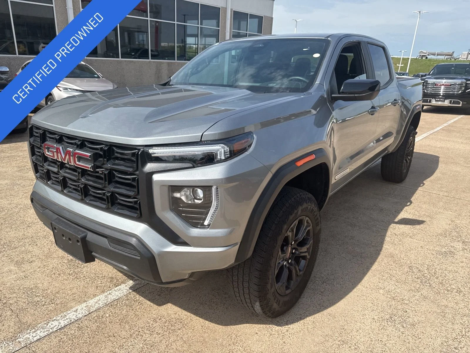 2024 GMC Canyon 2WD Elevation Crew Cab Short Box's photo