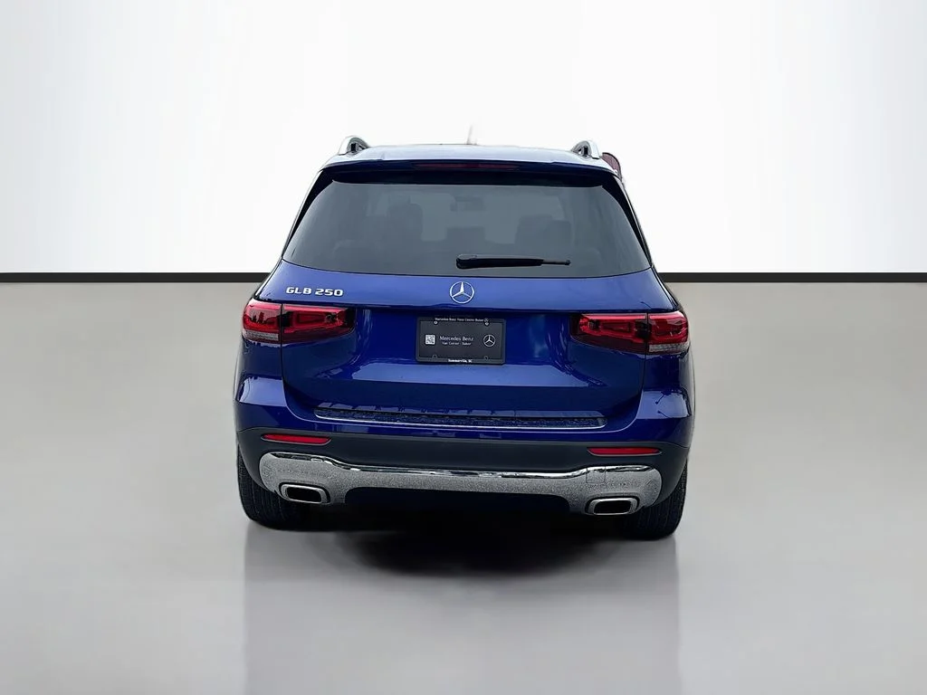 Used 2023 Blue Mercedes-Benz GLB 250 image 4