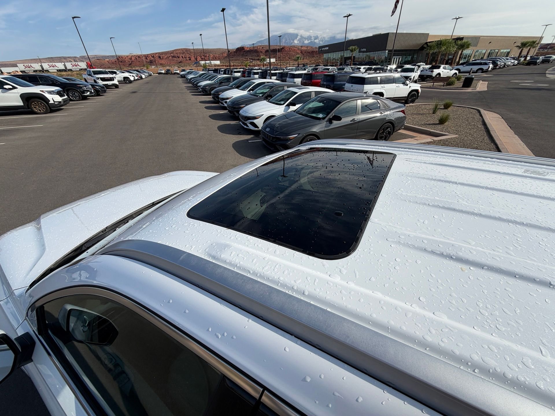 Used 2021 White Hyundai SEL image 19