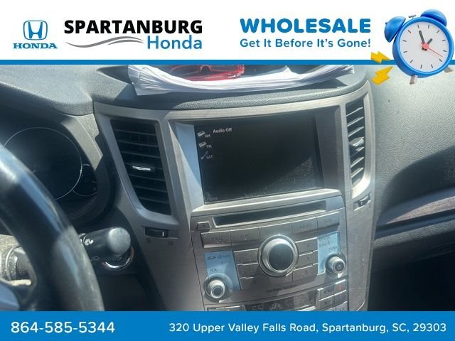 Used 2013 White Subaru 2.5i image 8