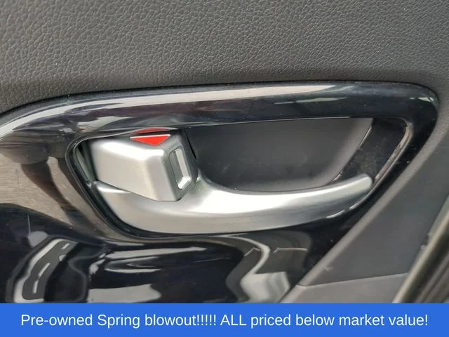Used 2022 Gray Kia LXS image 36
