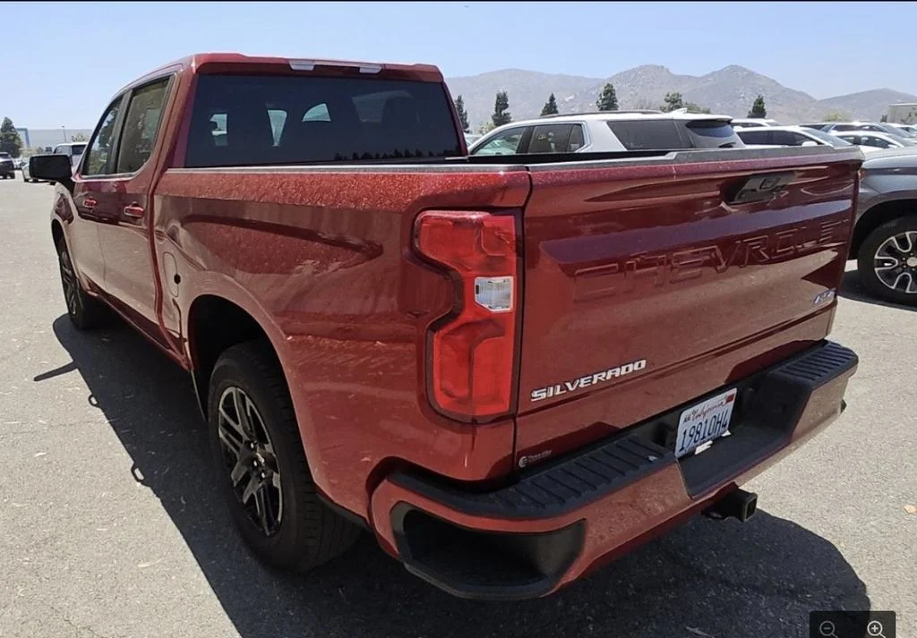 Used 2025 Red Chevrolet RST image 2