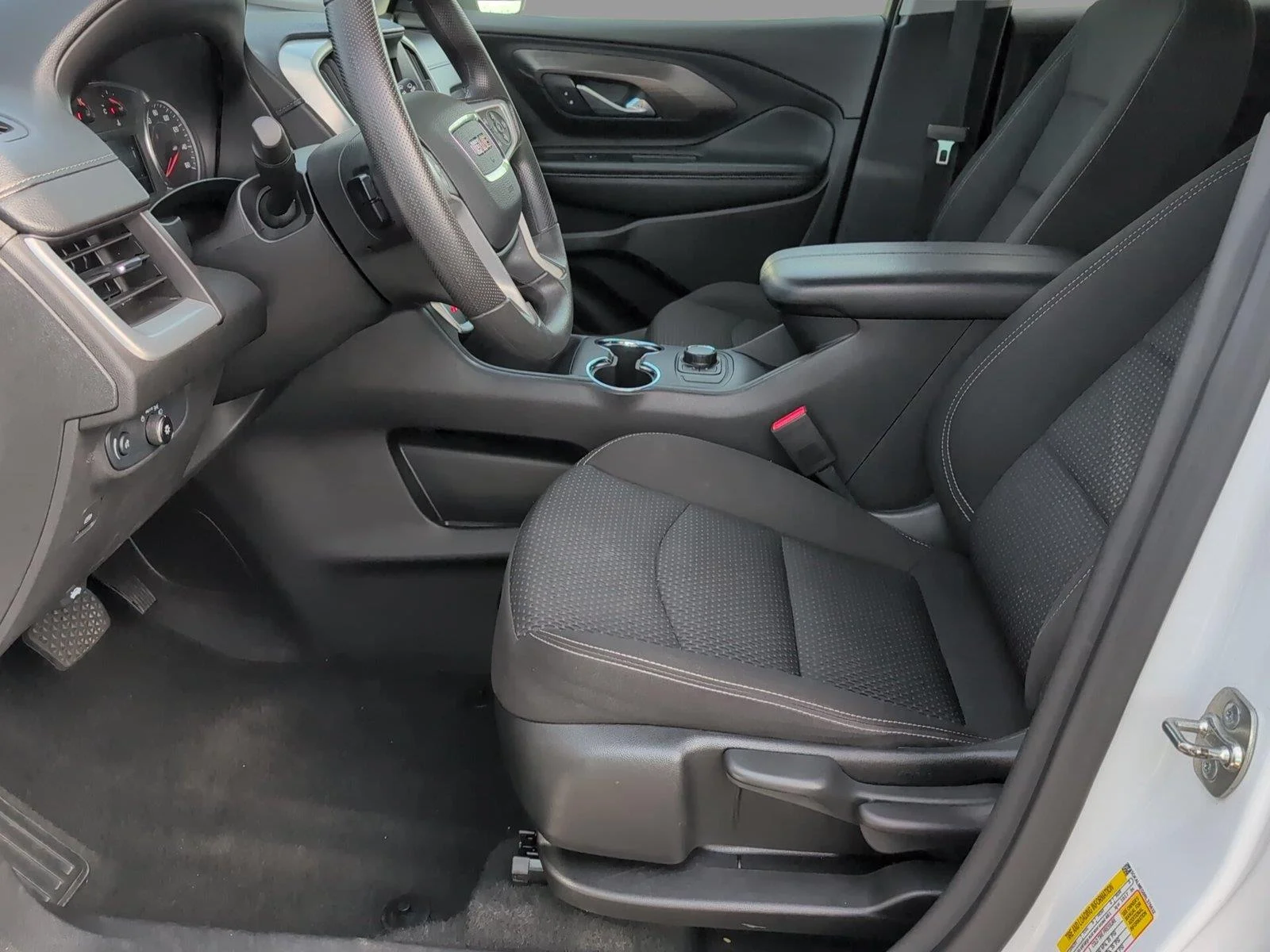 Used 2024 Summit White GMC SLE image 12