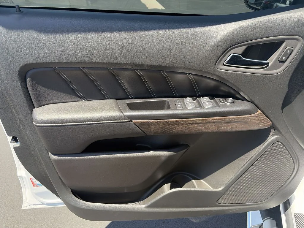 Certified Used 2022 White GMC Denali image 13